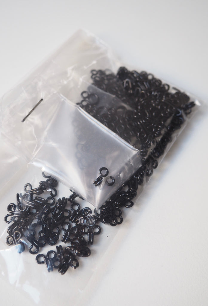 Black Hook and Eye 7mm - 100 pieces