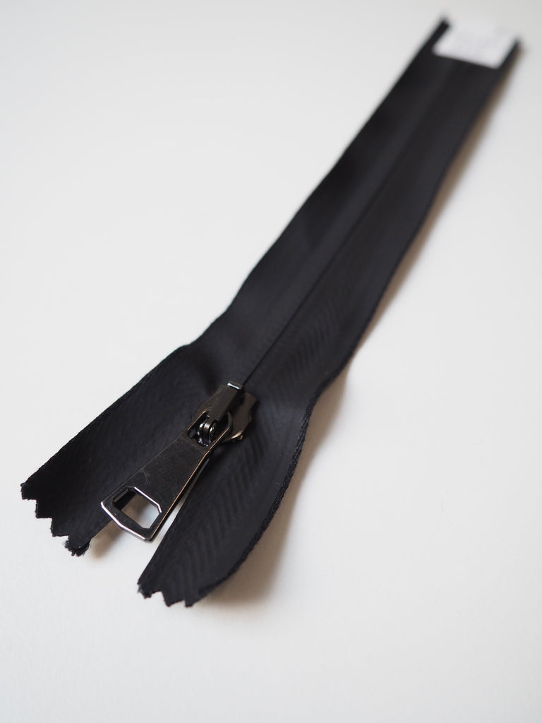 Lampo Black Plastic Coated Invisible Zip