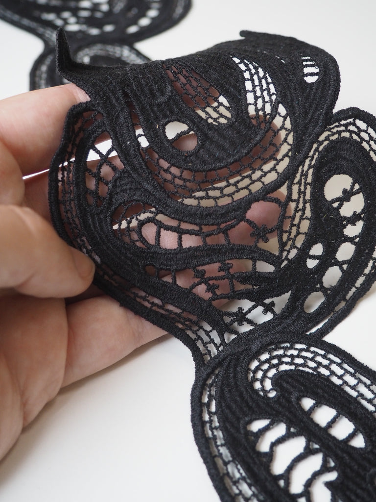 Black Swirl Guipure Lace Trim 10cm