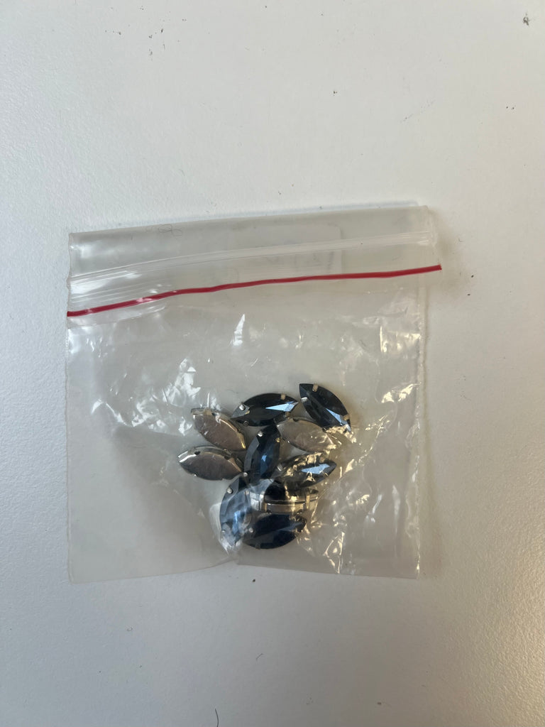 Blue + Silver Gem Beads 7g