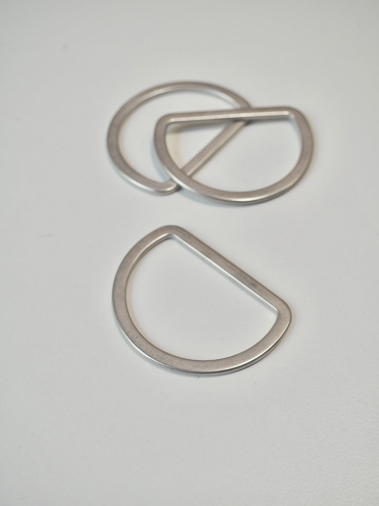 Flat Silver D-ring 52mm