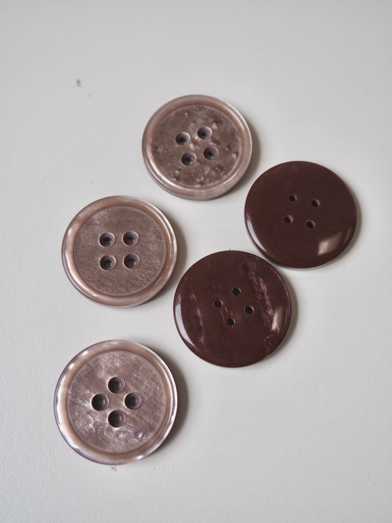 Rose Faux Shell Buttons 30mm/48L
