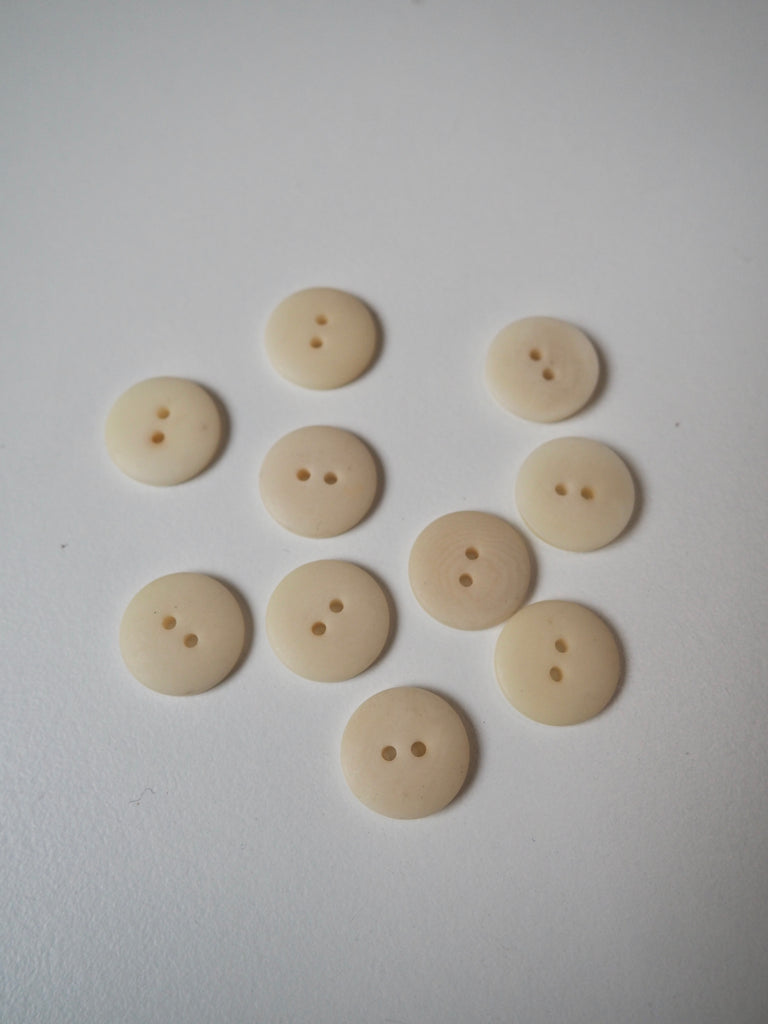 Natural Corozo Buttons 15mm/24L