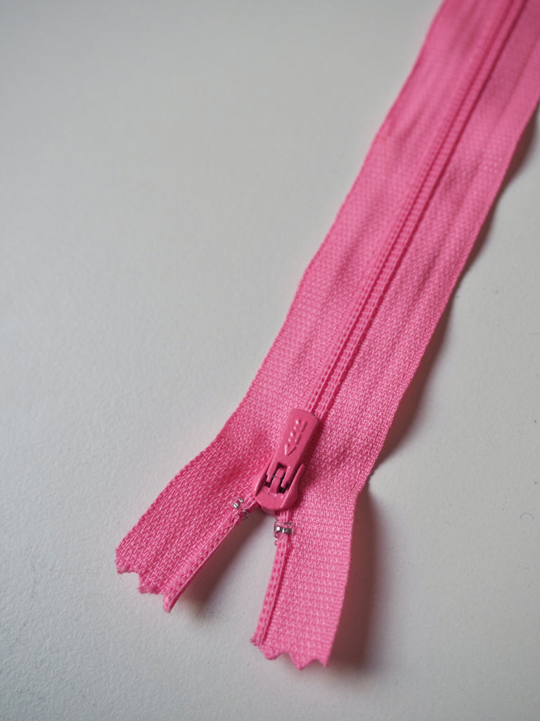 22cm/8.5inch Concealed Plastic Teeth Zips