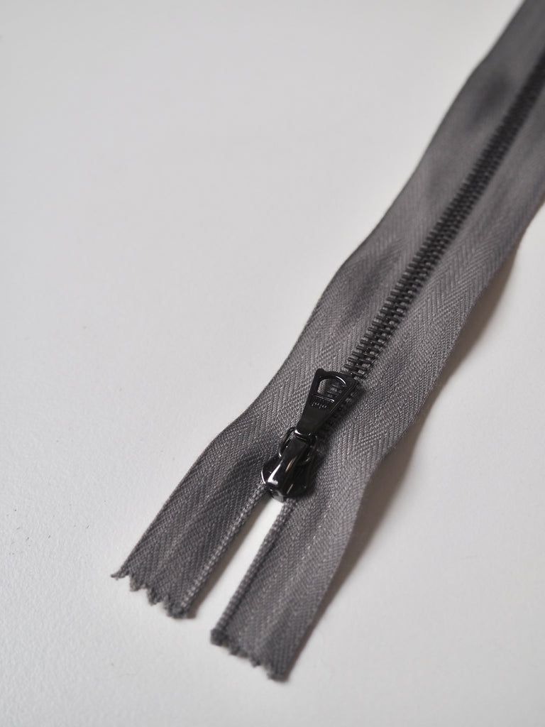 Riri 30cm/12inch Narrow Gunmetal Metal Teeth Zips