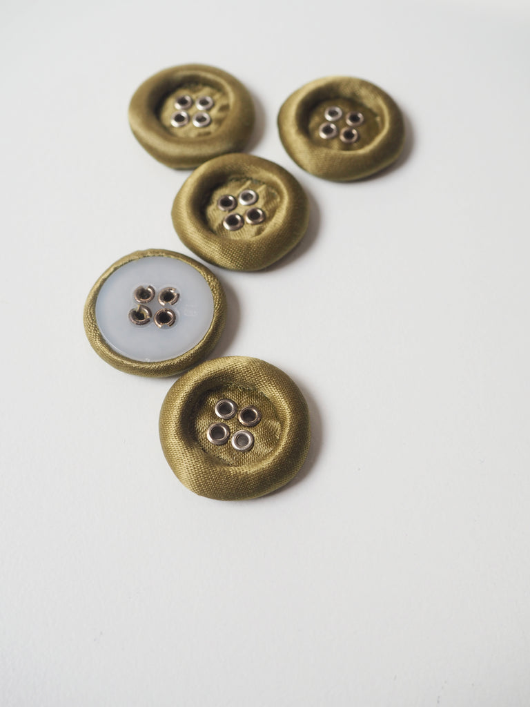 Pistachio Satin Fabric Covered Buttons 20mm
