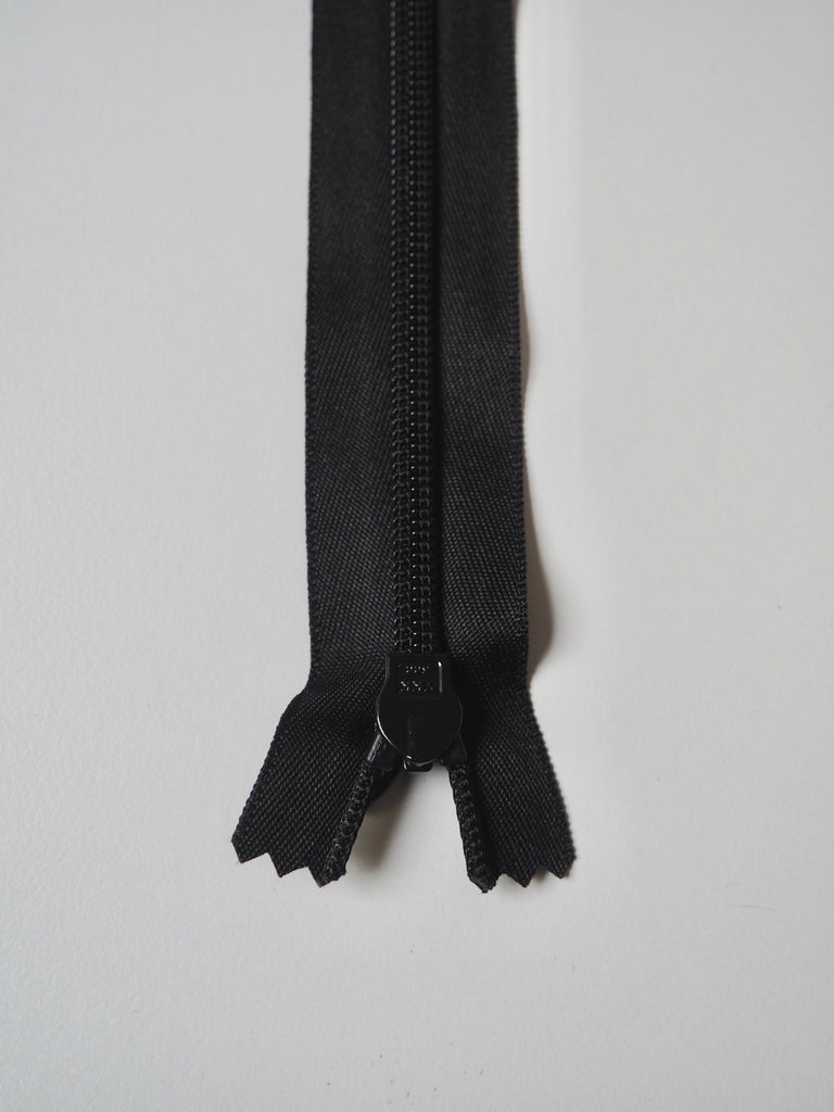 YKK 15cm/6inch Wide Black Invisible Zip