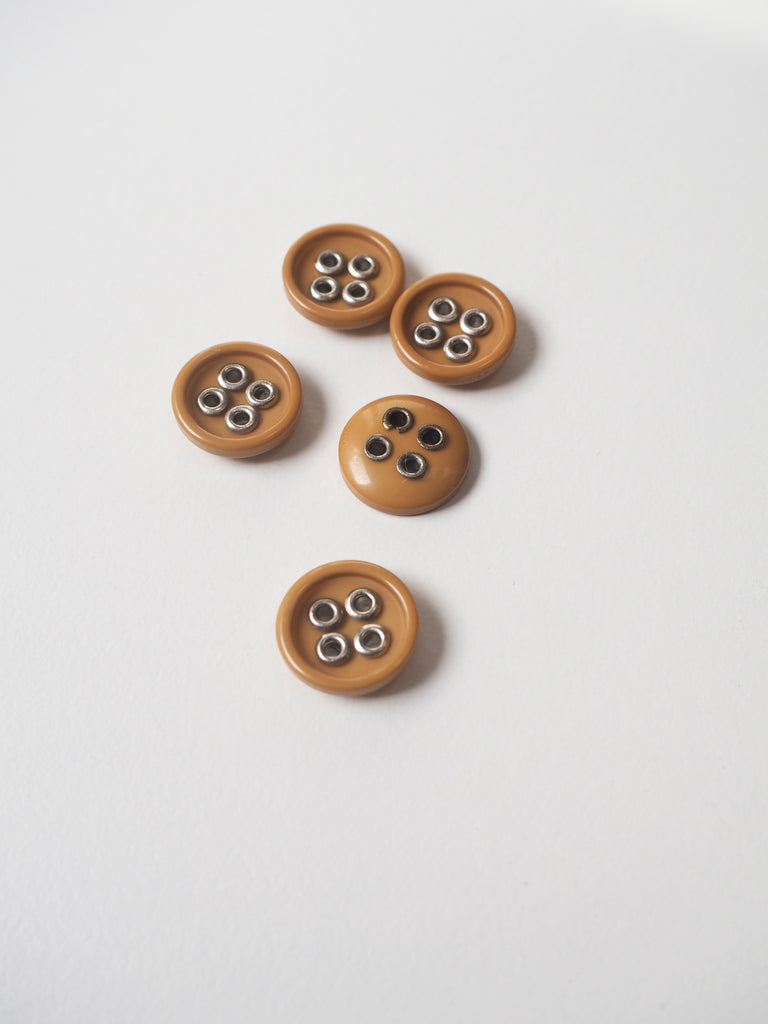 Butterscotch Riveted Button 14mm