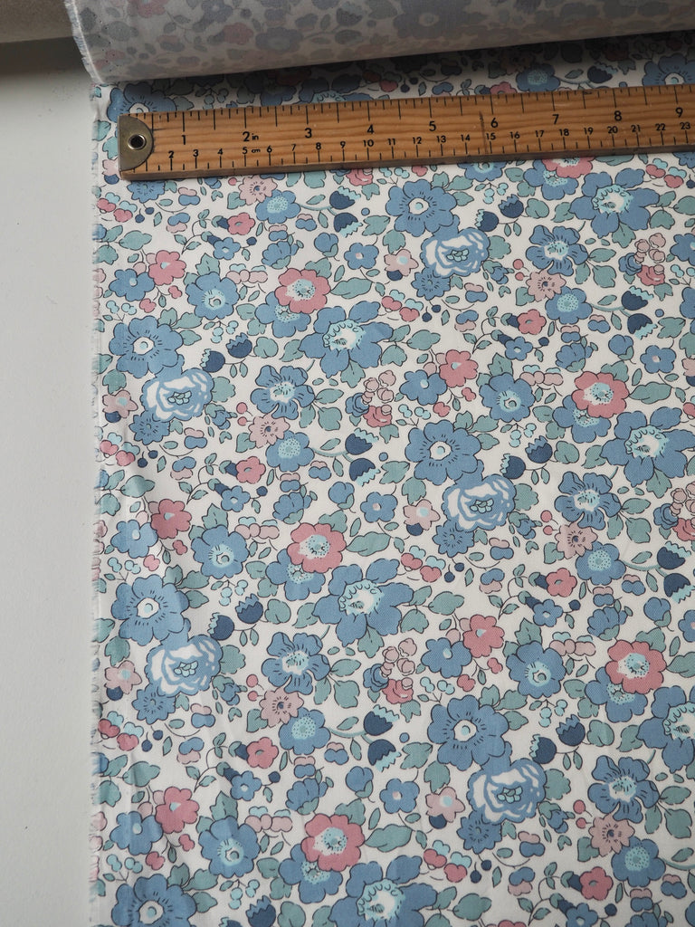 Liberty Blue Betsy Cotton Twill