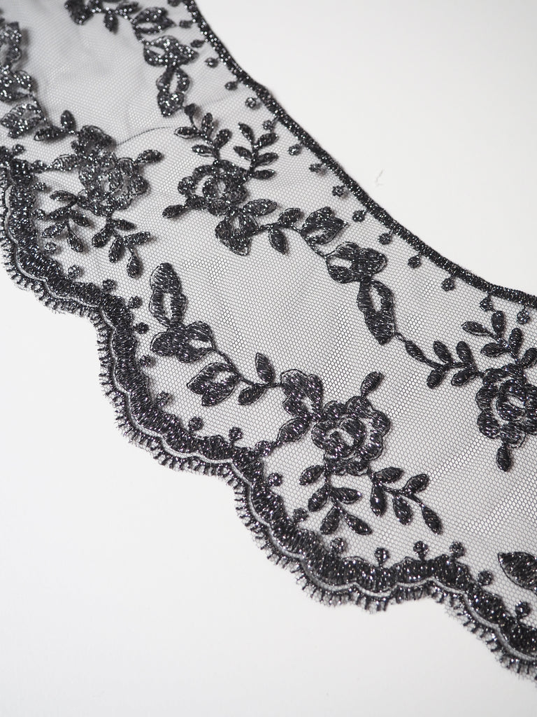 Black Lurex Rose Garland Scallop Lace Collars