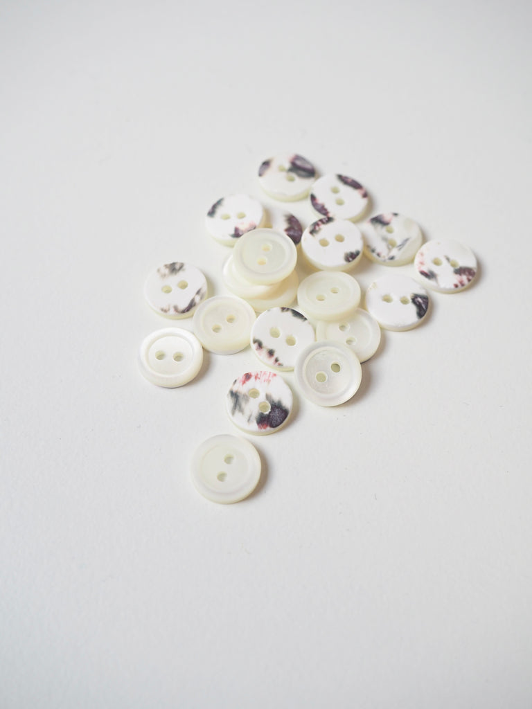 Mother Of Pearl Shell Rimmed Button 11mm