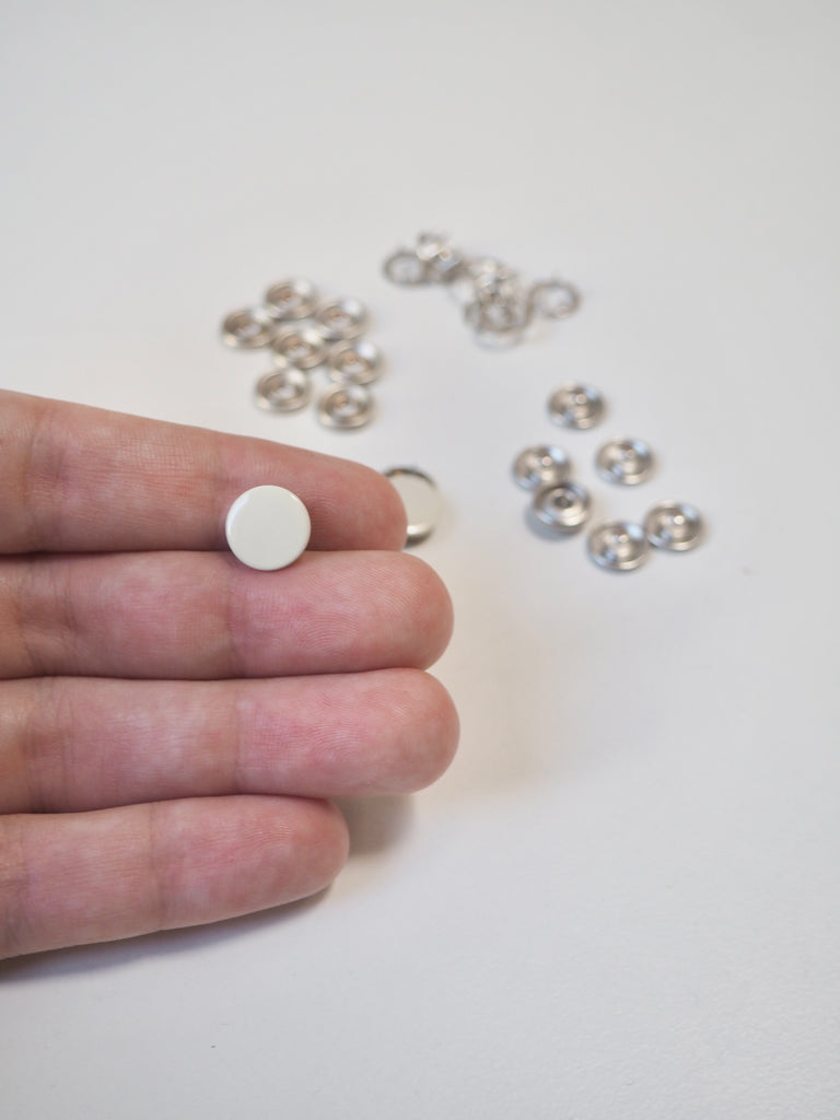 Cream Press Studs 11mm/18L