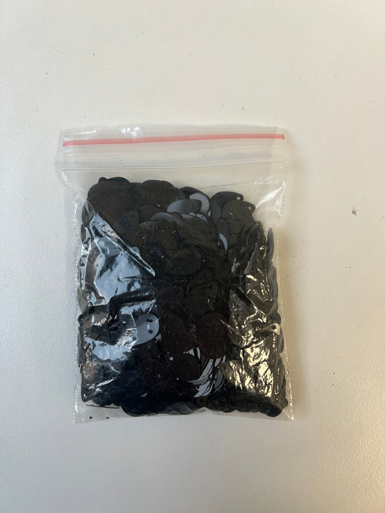 Black Teardrop Sequins 24g