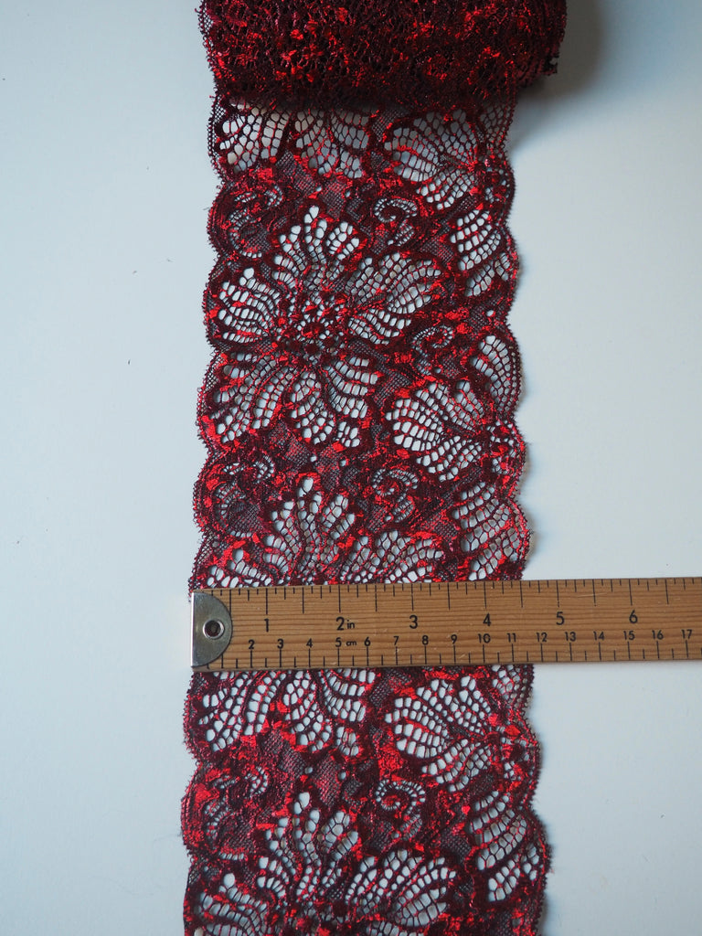Red Foliage Foiled Scallop Lace Trim 12cm