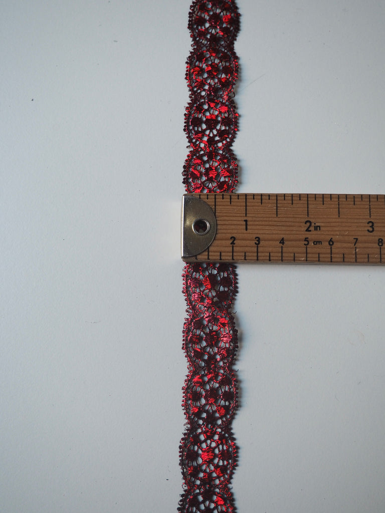 Red Circlet Foiled Scallop Lace Trim 2cm