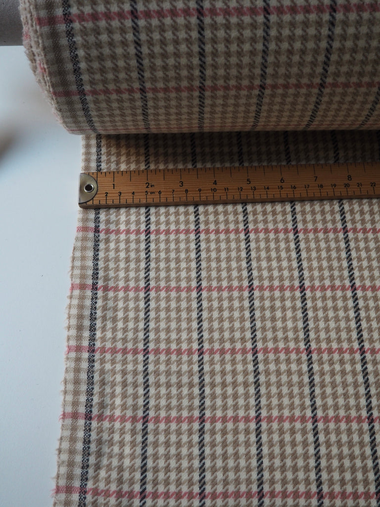 Salmon + Beige Houndstooth Check Wool