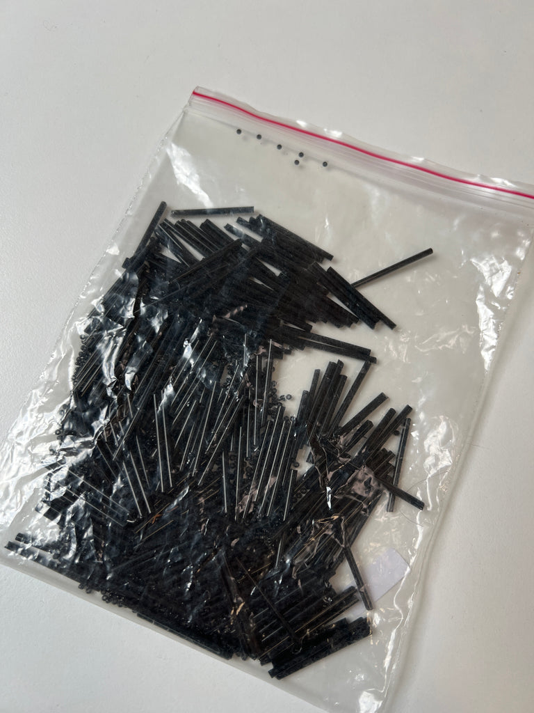 Black Long Tube + Seed Beads 92g