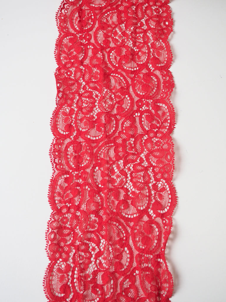 Red Foliage Scallop Lace Trim 13cm