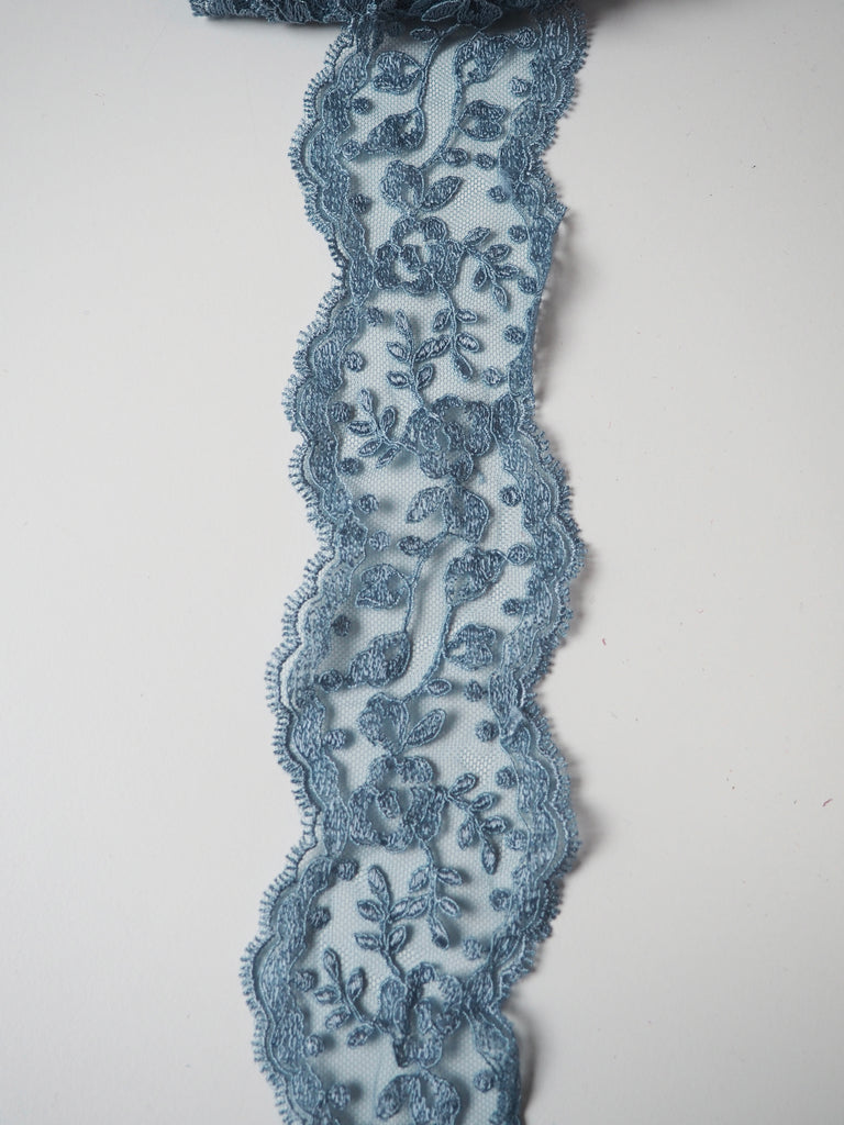 Storm Blue Rose Garland Scallop Lace Trim 6cm