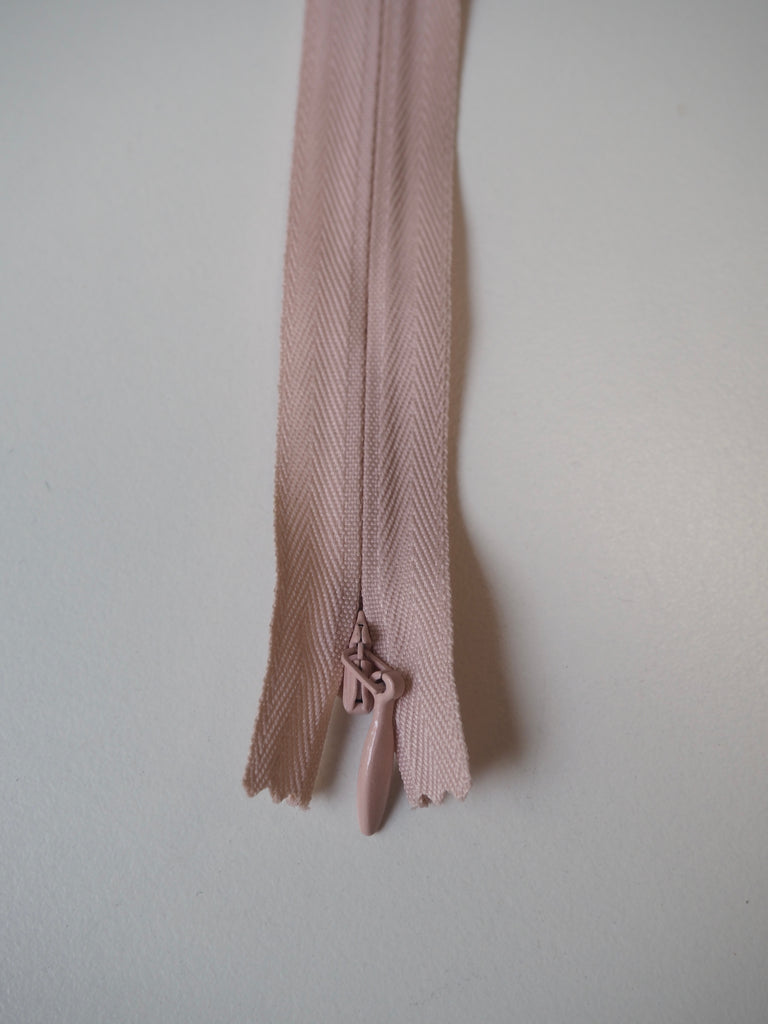 YKK 60cm/23inch Invisible Zips