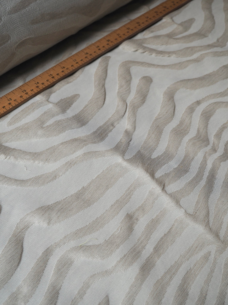 Natural Cotton/Linen Zebra Cloqué