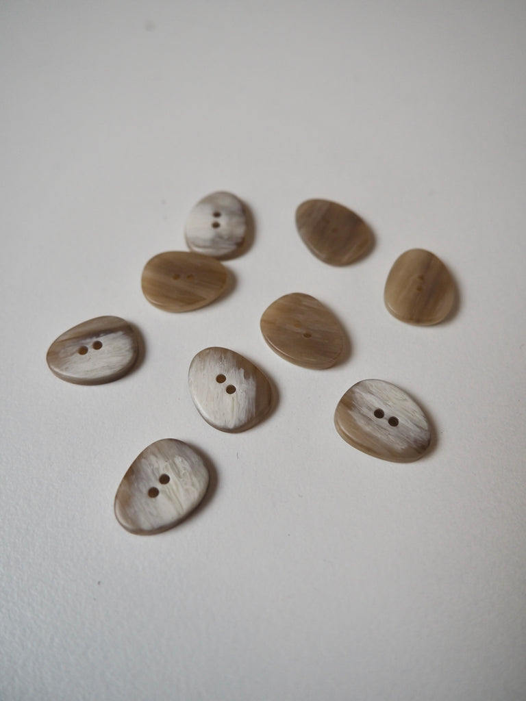 Natural Brushed Corozo Buttons 12mm/20L
