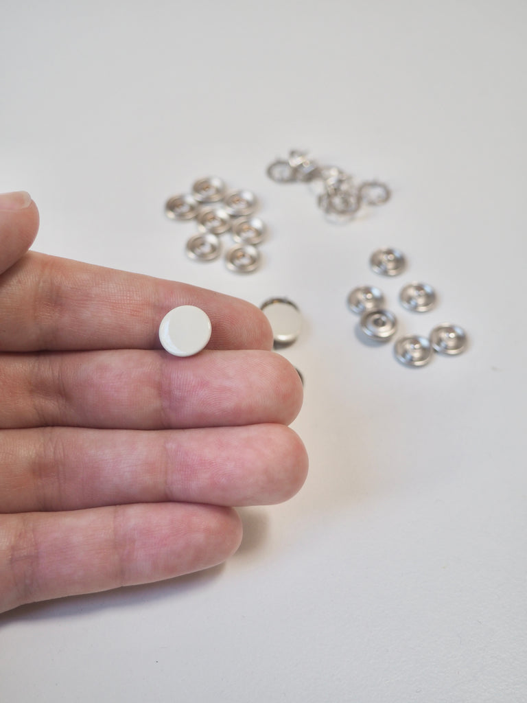 Cream Press Studs 11mm/18L