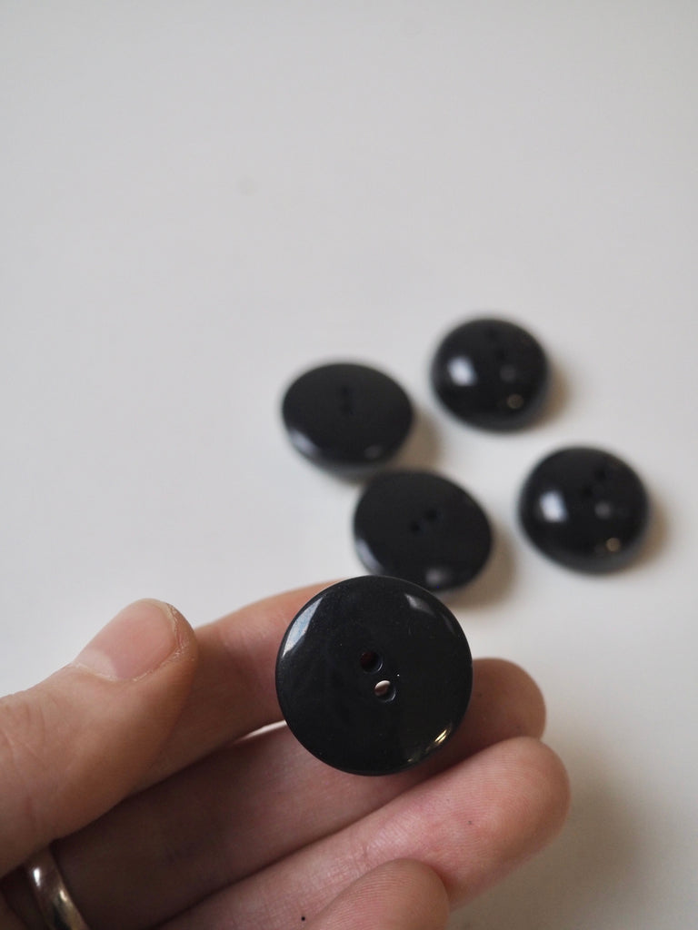 Midnight Dome Buttons 23mm/36L