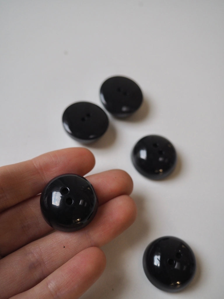 Black Dome Buttons 23mm/36L