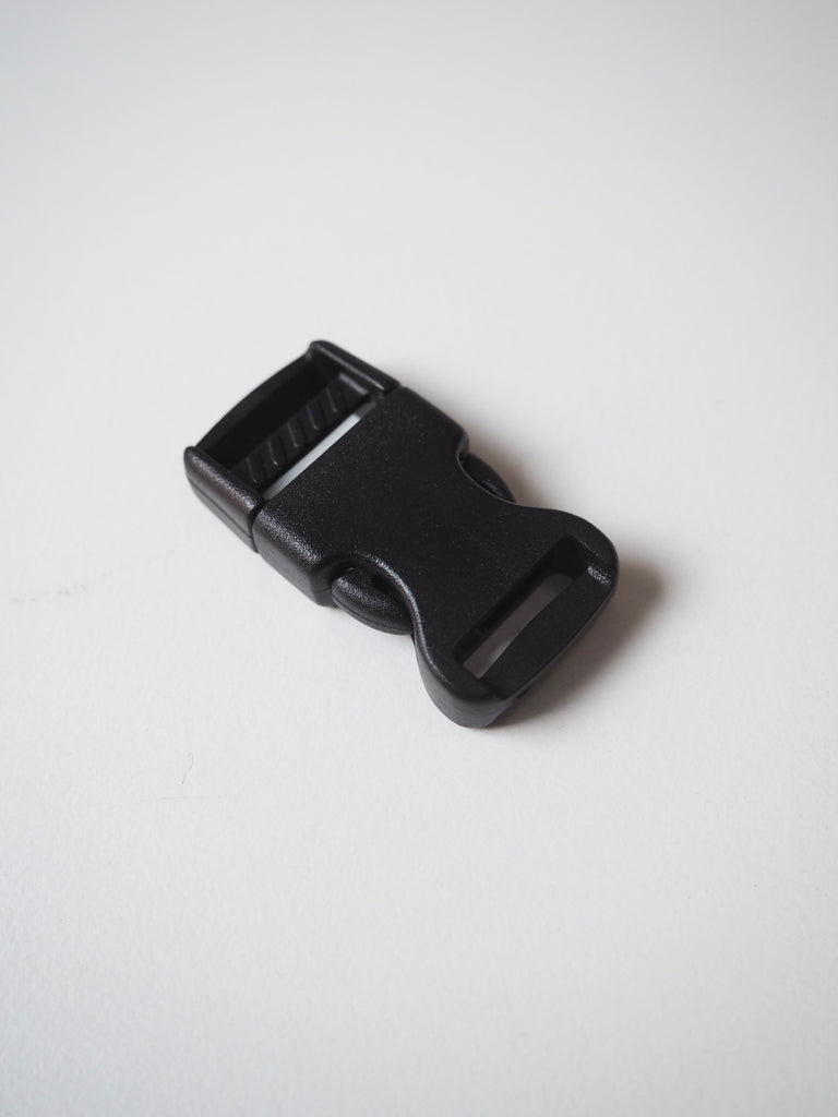 Black Squared Side Release Buckle 16mm