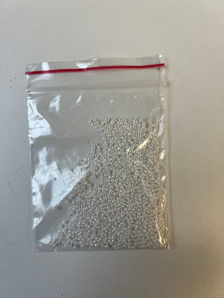 Shiny White Seed Beads 10g