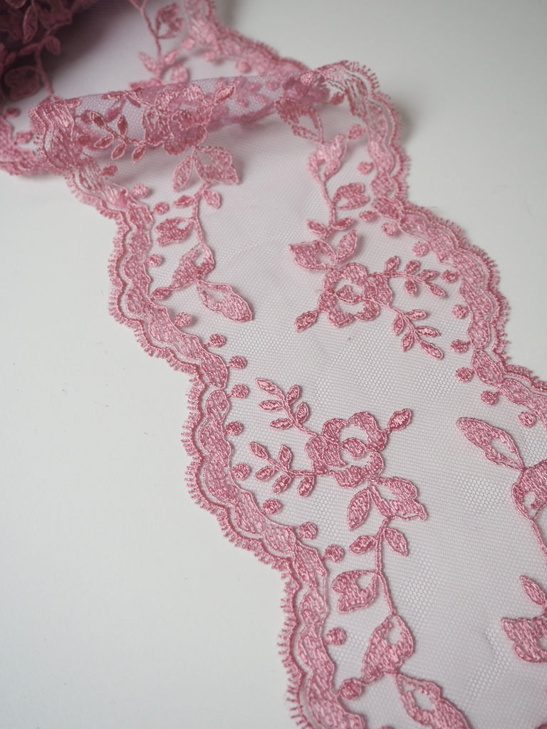 Pink Rose Garland Scallop Lace Trim 10cm