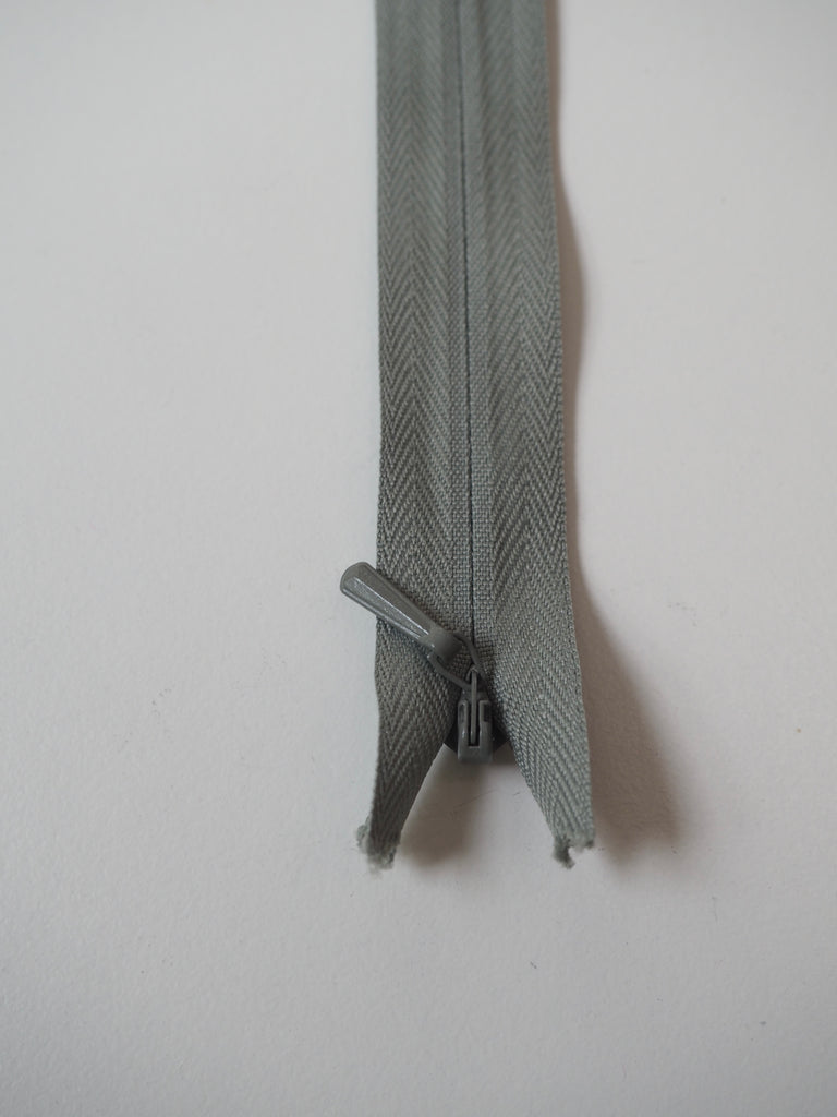 YKK 56cm/22 in Invisible Zips