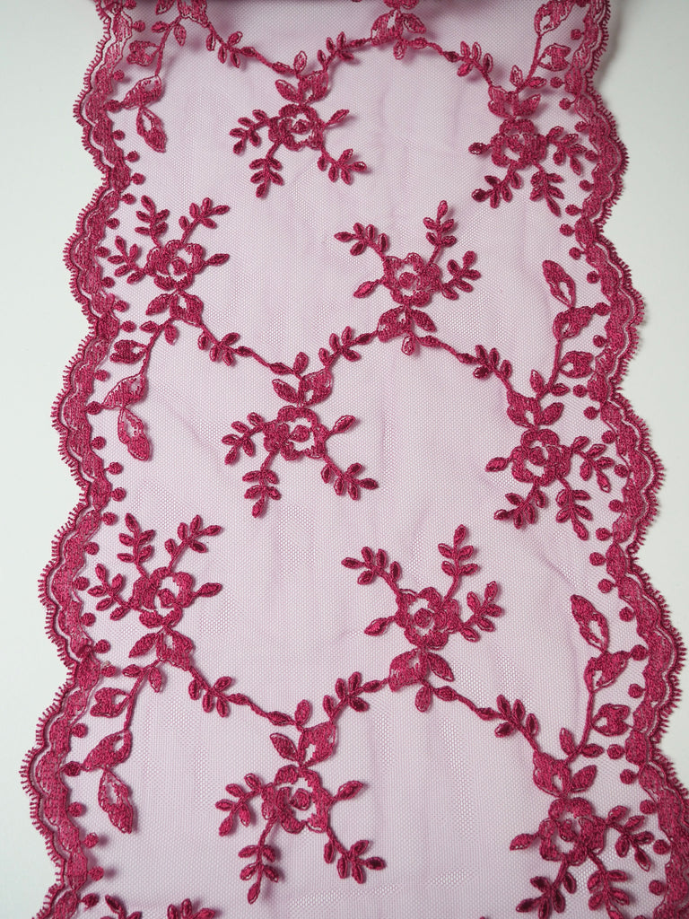 Fuchsia Rose Garland Scallop Lace Trim 22cm