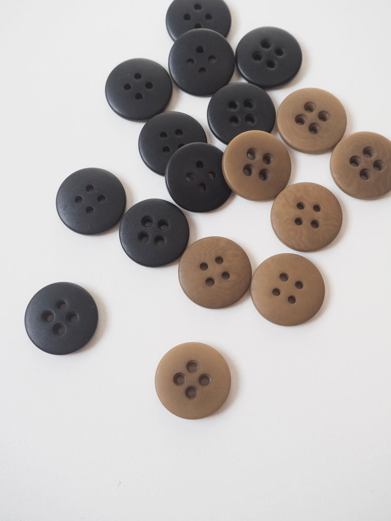 FOLK Corozo Buttons 18mm/28L