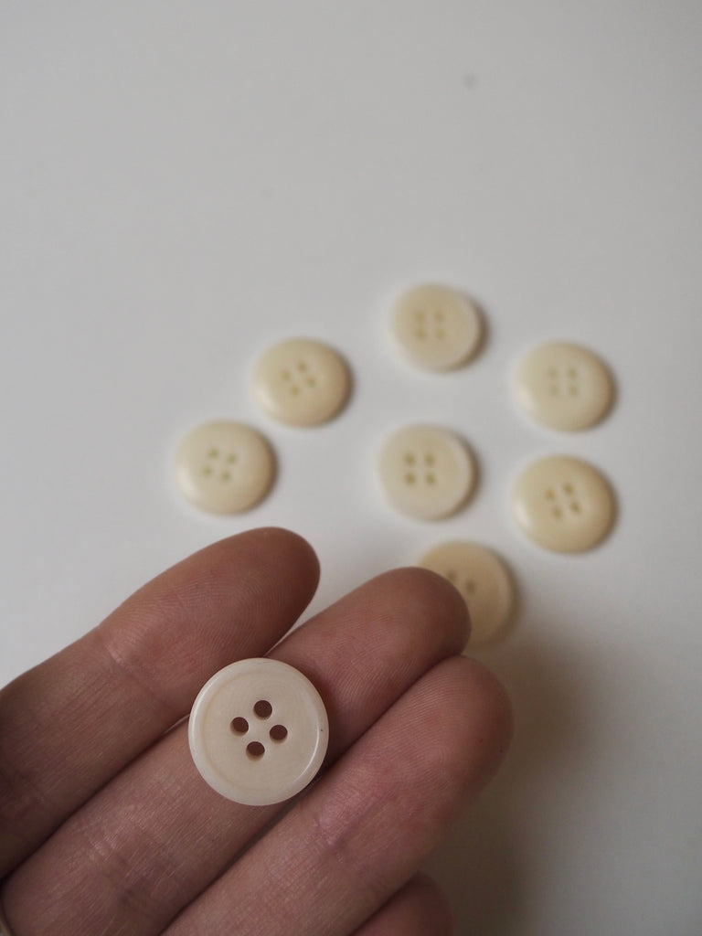 Natural Slim Rimmed Corozo Buttons 15mm/24L