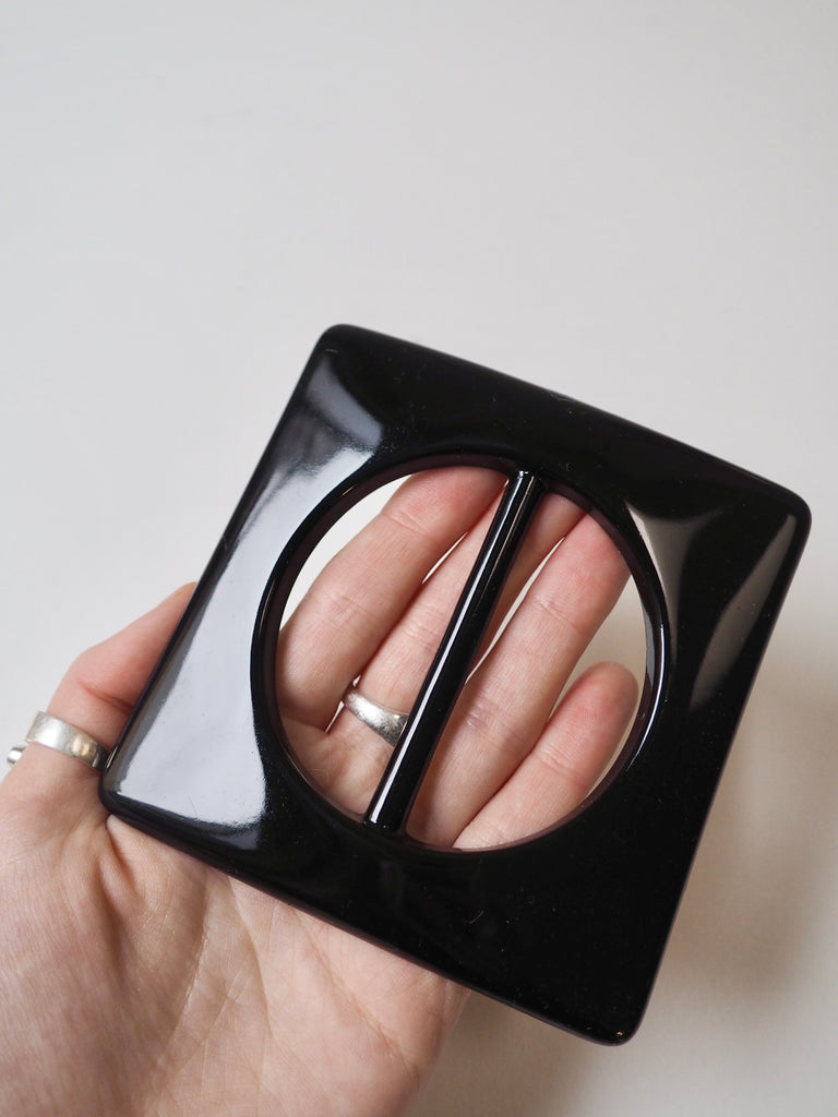 Black Square + Circle Centre Slider 6cm