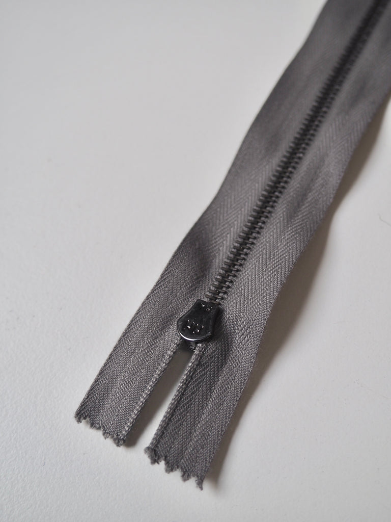 Riri 30cm/12inch Narrow Gunmetal Metal Teeth Zips
