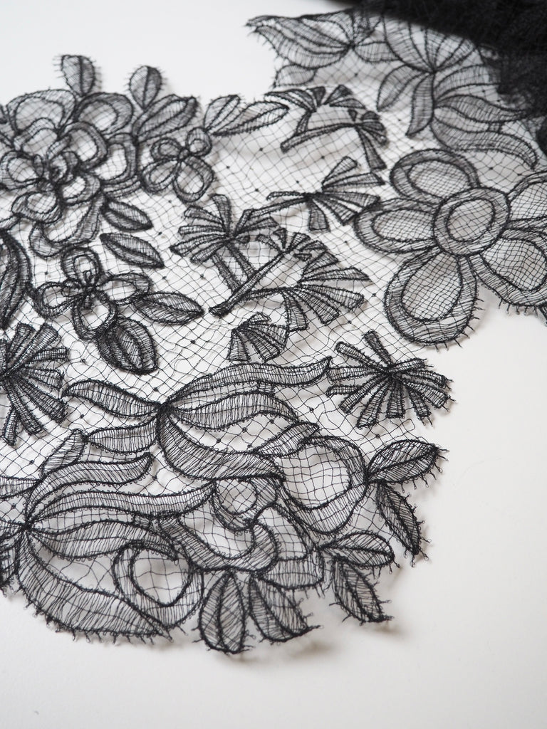 Black Floral Netted Trim 40cm