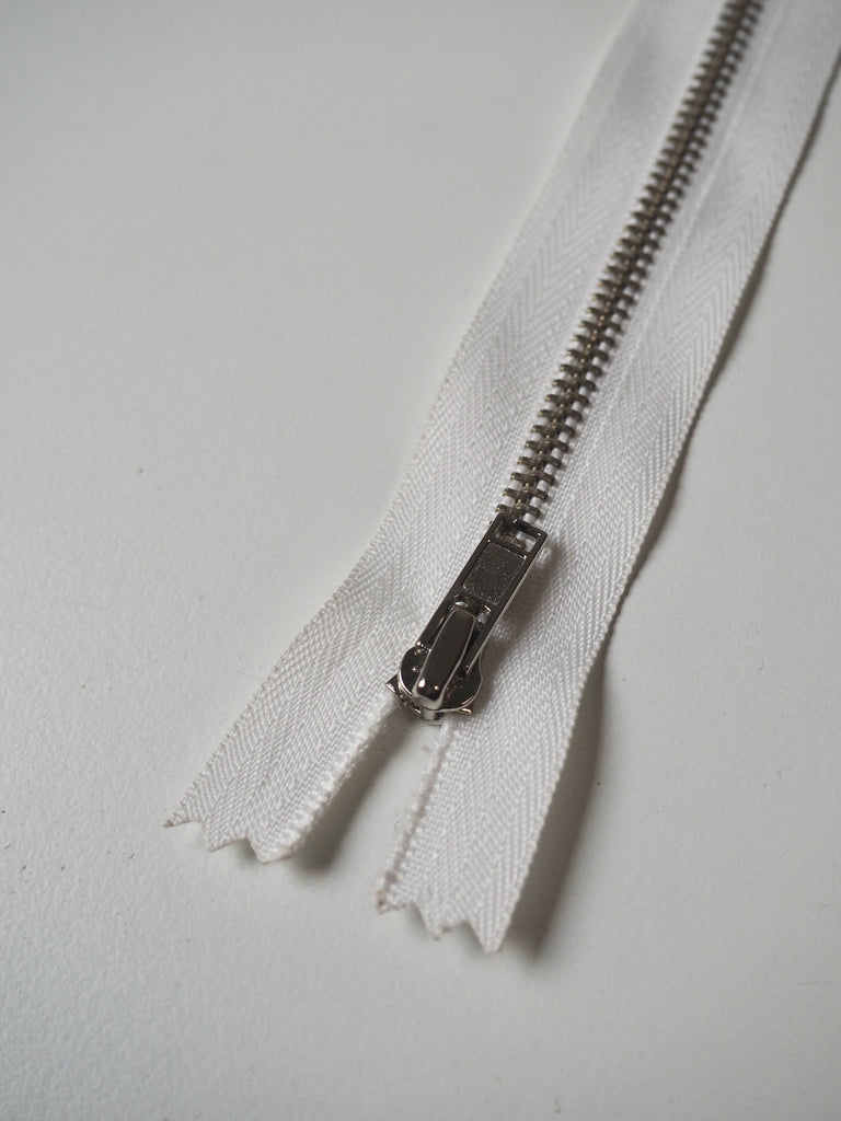 52cm/20.5inch Narrow Metal Teeth Zips