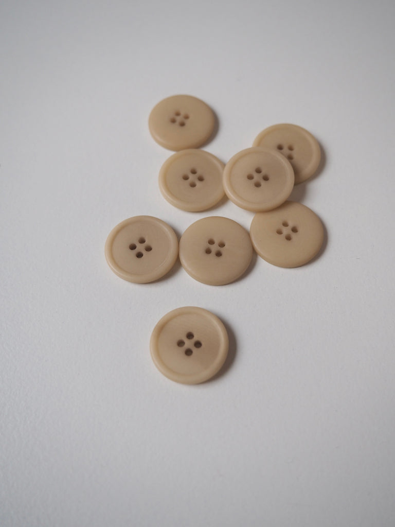 FOLK Flat-Rimmed Corozo Buttons 15mm/24L