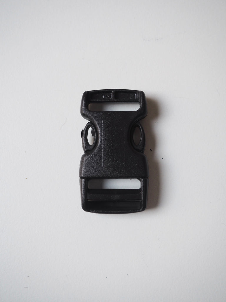 Black Squared Side Release Buckle 18mm