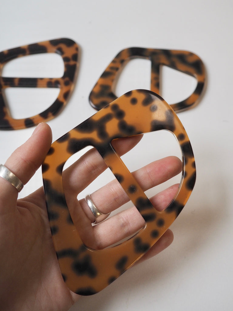 Tortoise Shell Slider 5cm