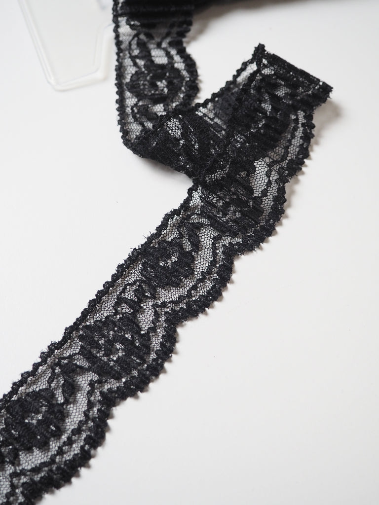 Black Crinkle Lace Trim 34mm