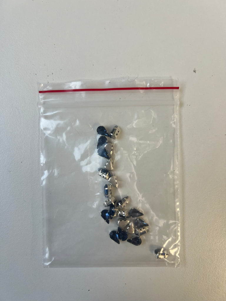 Blue + Silver Teardrop Beads 5g