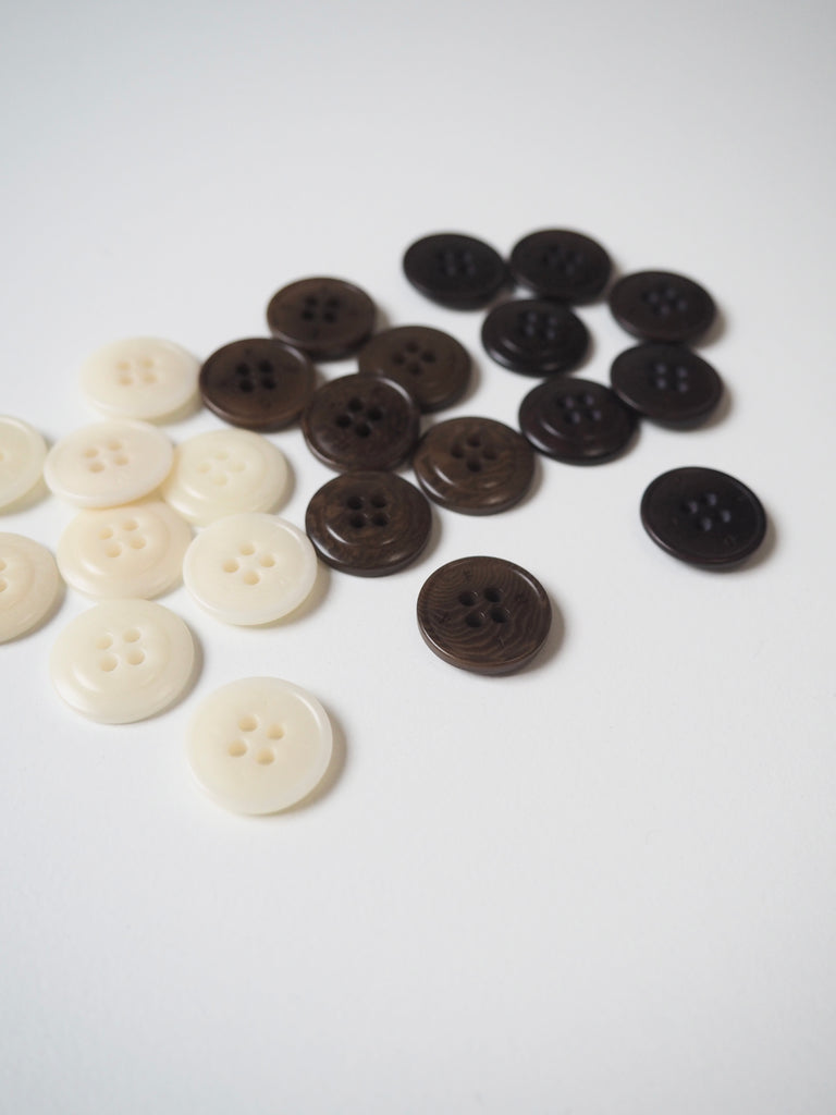 FOLK Engraved Corozo Buttons 15mm/24L