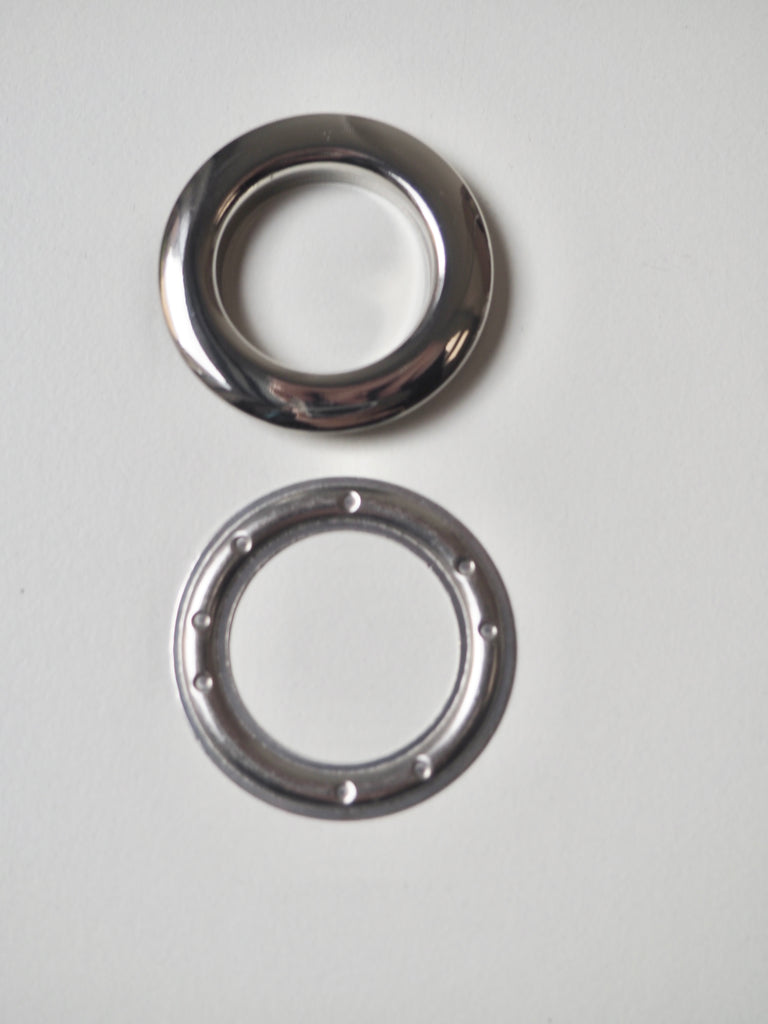 Silver Eyelets 35mm