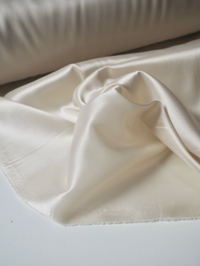 Oyster Stretch Acetate Satin Twill Lining