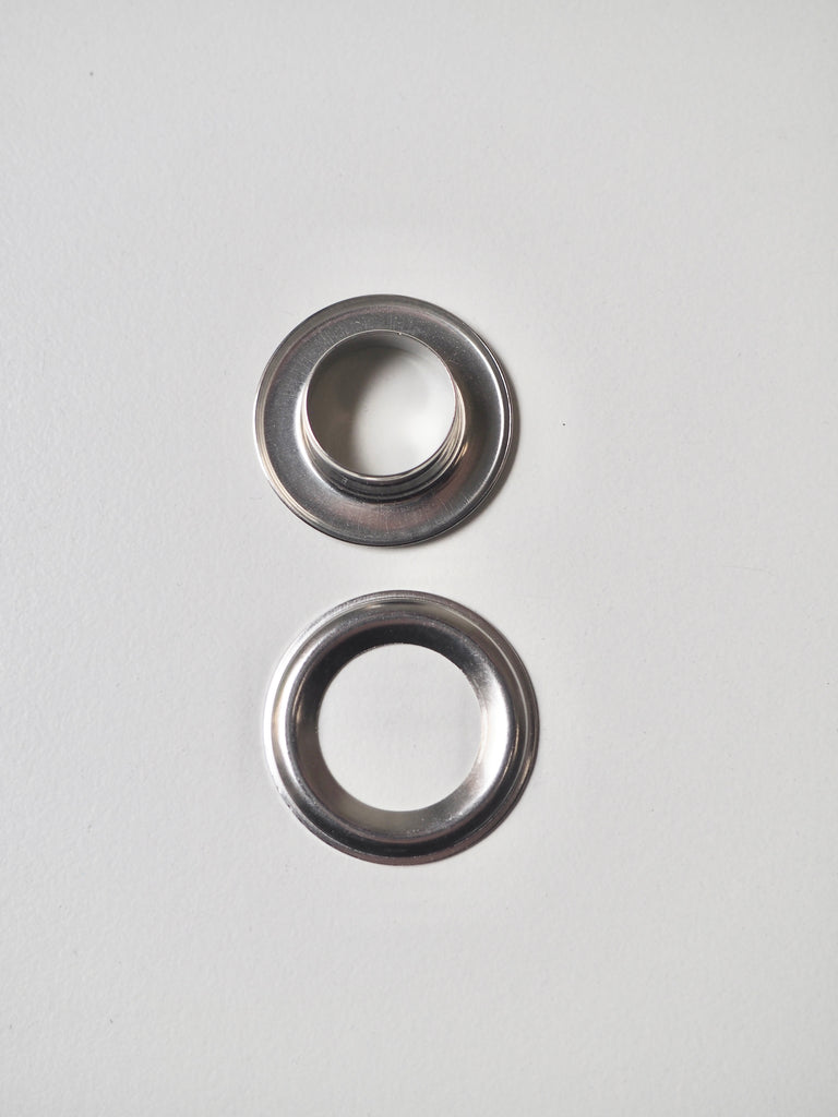 Silver Eyelets 28mm