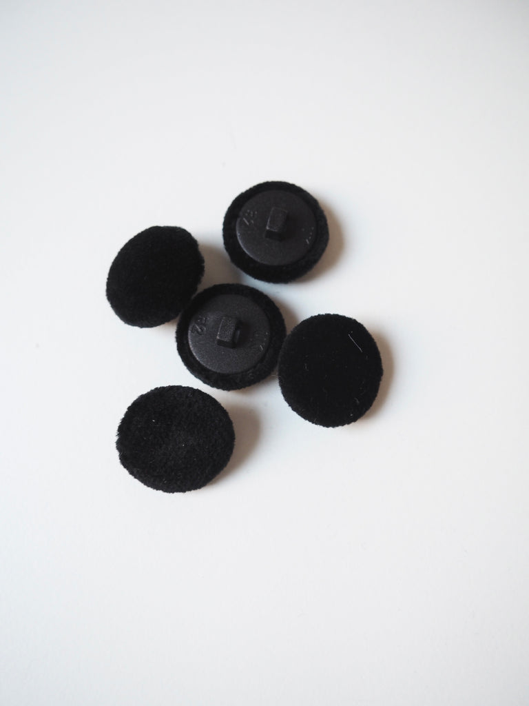 Black Velvet Shank Button 22mm/35L